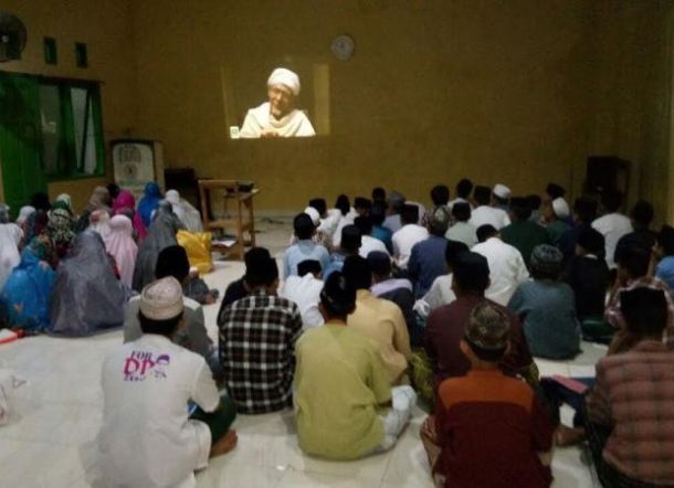 Santri MDIA Bontoala Nonton Bareng Sang Kiai